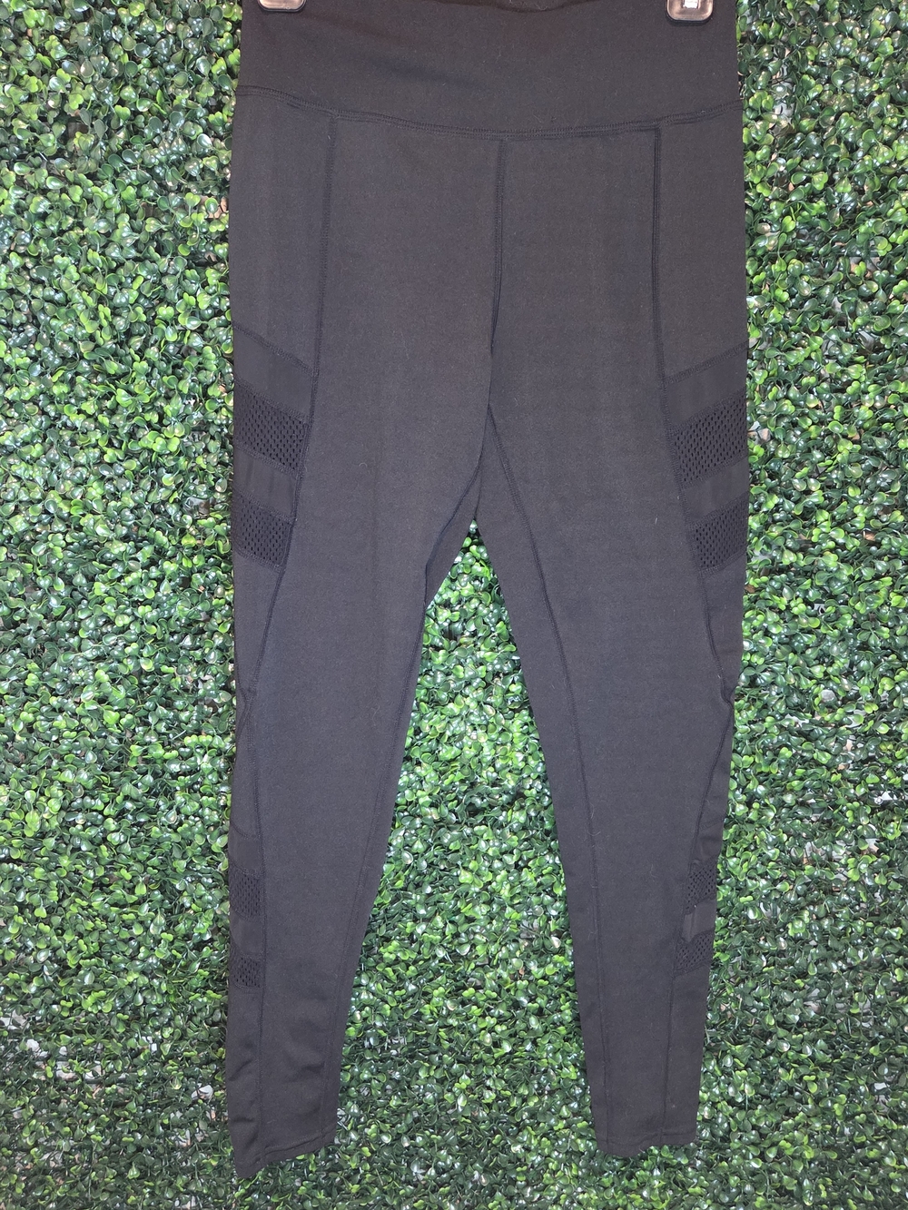 Womens Black Performance Activewear Leggings With Mesh Panel